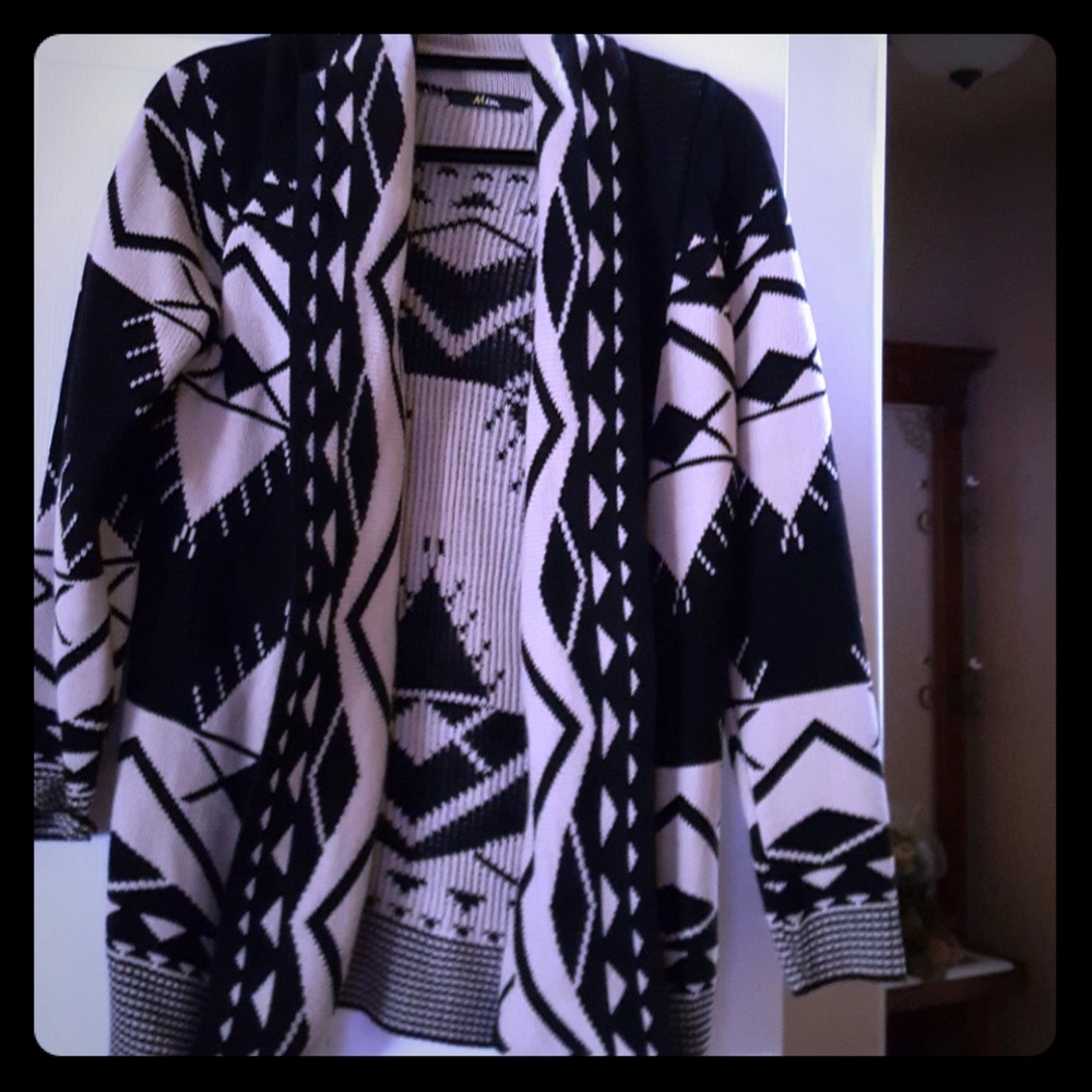 Black and cream sweater